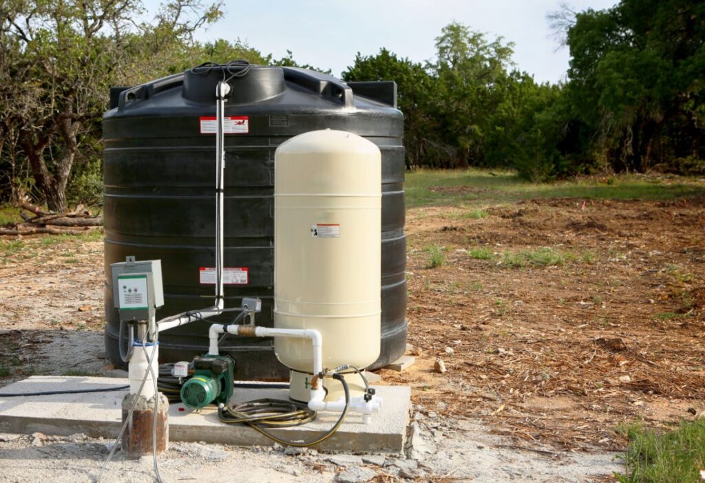 Top Benefits of Using a Water Tank for Your Well System at Home